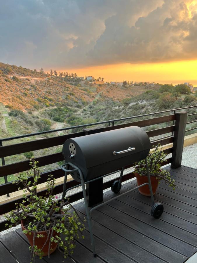 Hillview Apartment Peyia Extérieur photo