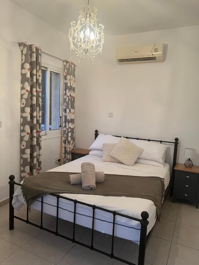 Hillview Apartment Peyia Extérieur photo