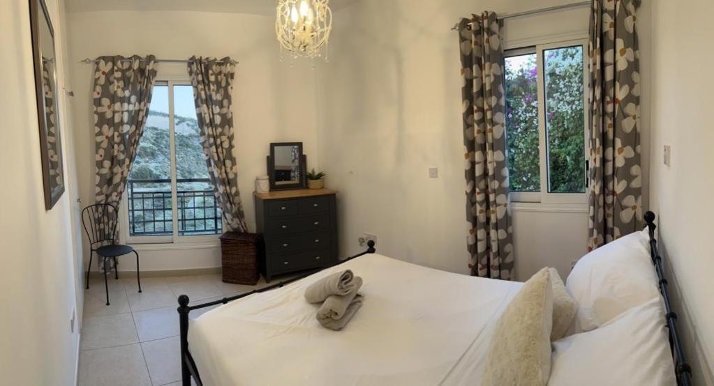 Hillview Apartment Peyia Extérieur photo